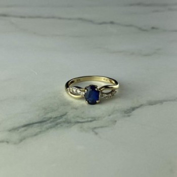 10K Yellow Gold Blue & White Sapphire Ring Size 6.75