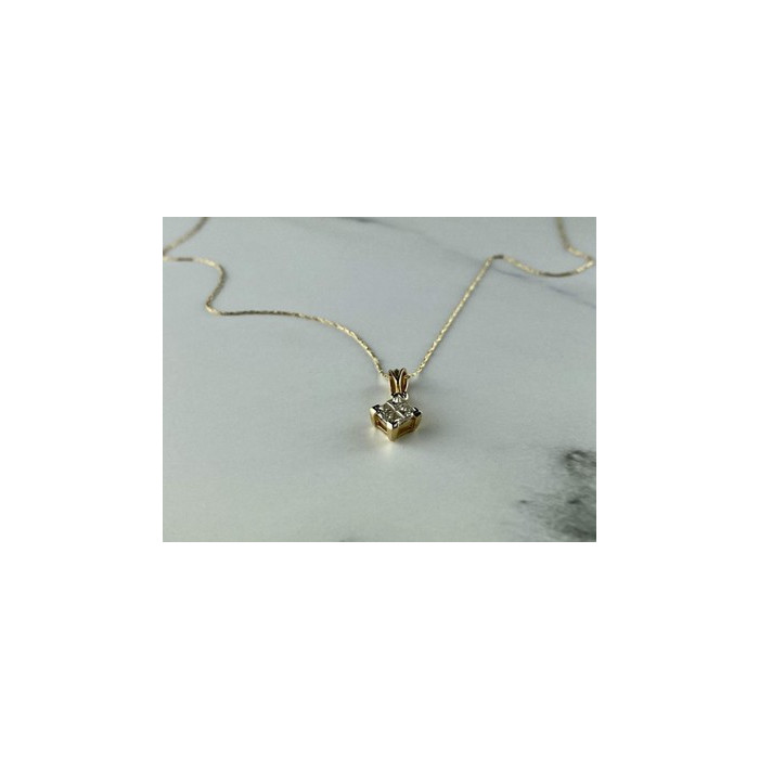 10/14 Yellow Gold White Sapphire Chain With Pendant