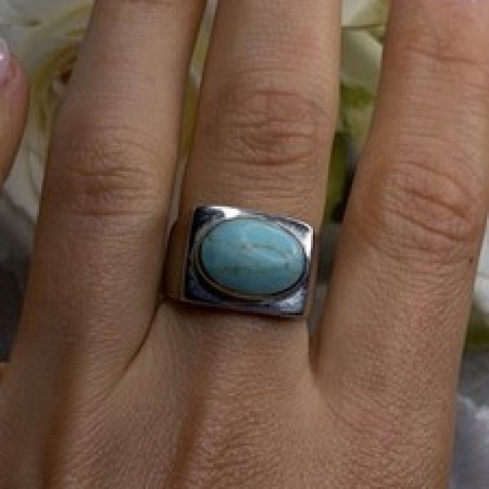 Vintage Modernist 925 Sterling Silver Turquoise Oval Ring Size 7