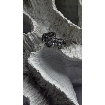 Vintage 925 Sterling Silver Clear Topaz Crossover Ring Size 9
