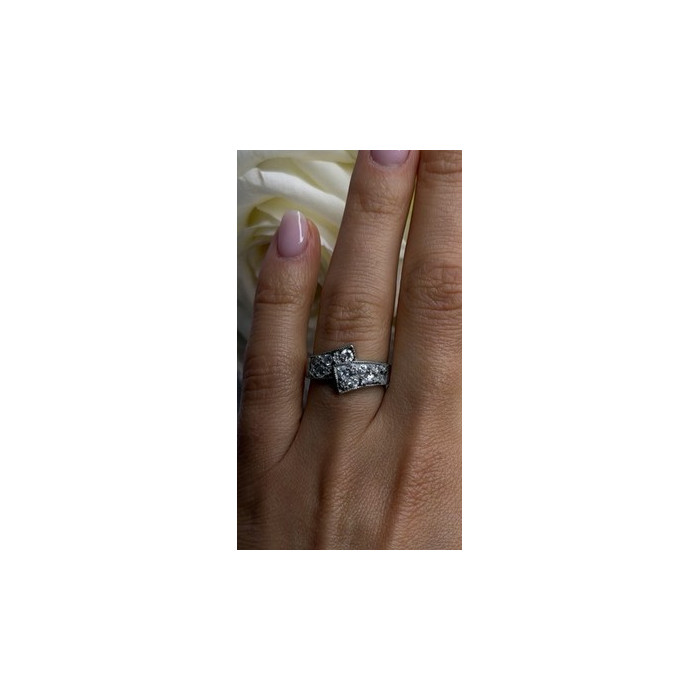 Vintage 925 Sterling Silver Clear Topaz Crossover Ring Size 9