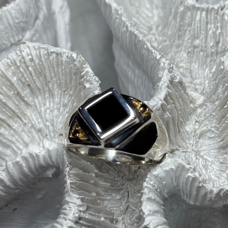 925 Sterling Silver Black Enamel & Black Diamonds Men'S Ring Size 8.3