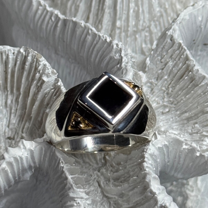 925 Sterling Silver Black Enamel & Black Diamonds Men'S Ring Size 8.3