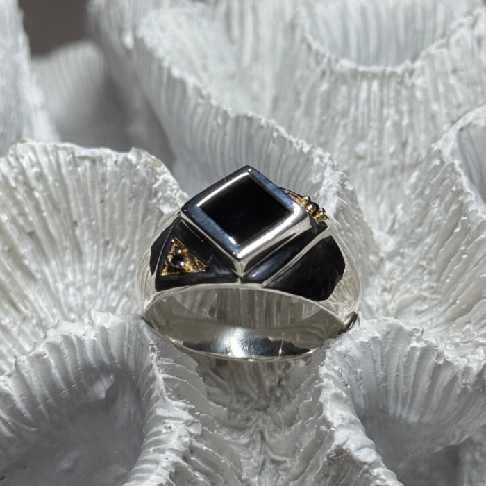 925 Sterling Silver Black Enamel & Black Diamonds Men'S Ring Size 8.3