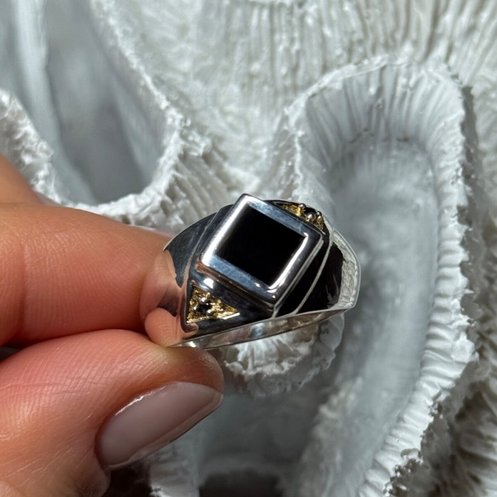 925 Sterling Silver Black Enamel & Black Diamonds Men'S Ring Size 8.3