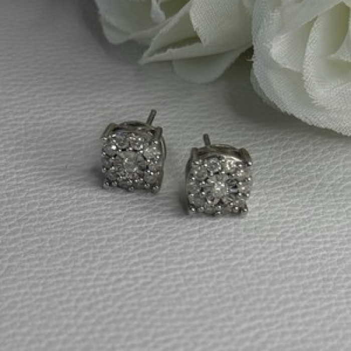 925 Sterling Silver Beryl Stud Earrings Length 0.35 Inch