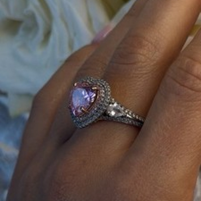Romantic 925 Sterling Silver Pink Heart Topaz Ring Size 9
