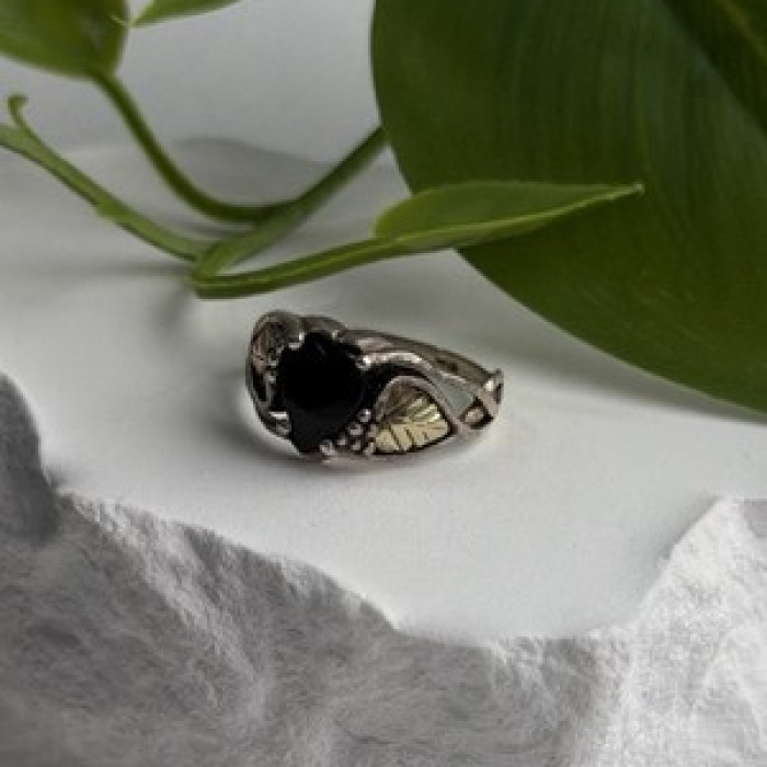 Vintage 925 Sterling Silver & 12K Gold Leaf Black Onyx Ring Size 6