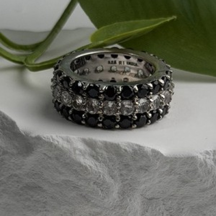 Vintage 925 Sterling Silver Black Spinel & White Topaz Eternity Band Ring Size 7
