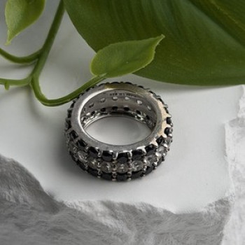 Vintage 925 Sterling Silver Black Spinel & White Topaz Eternity Band Ring Size 7