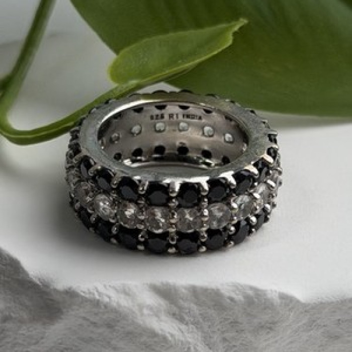 Vintage 925 Sterling Silver Black Spinel & White Topaz Eternity Band Ring Size 7