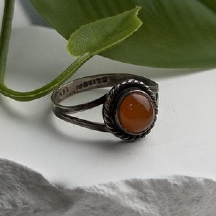 Vintage 925 Sterling Silver Carnelian Ring Size 9.5