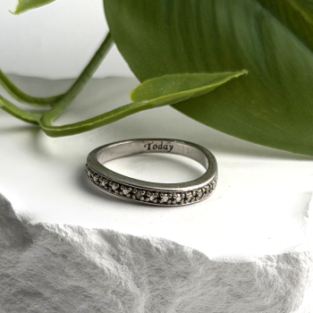 Today Vintage 925 Sterling Silver Diamond Accent Ring Size 7