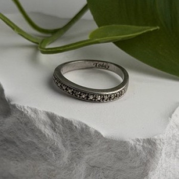 Today Vintage 925 Sterling Silver Diamond Accent Ring Size 7