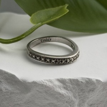 Today Vintage 925 Sterling Silver Diamond Accent Ring Size 7