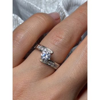 925 Sterling Silver CZ Ring Size 6.5