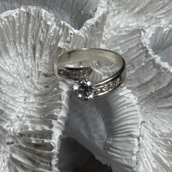 925 Sterling Silver CZ Ring Size 6.5