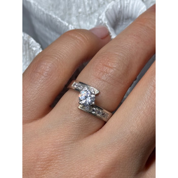 925 Sterling Silver CZ Ring Size 6.5