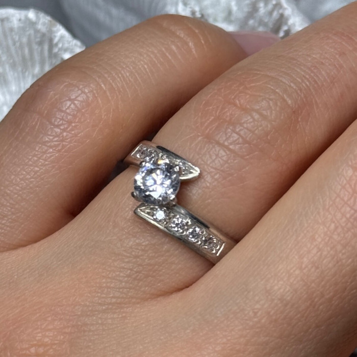 925 Sterling Silver CZ Ring Size 6.5