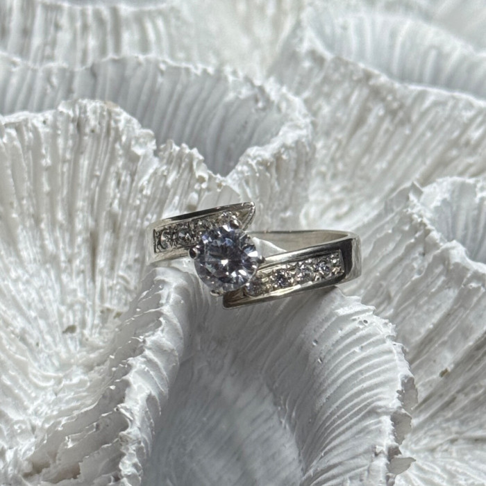 925 Sterling Silver CZ Ring Size 6.5