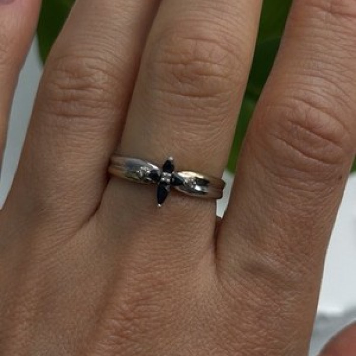 925 Sterling Silver Sapphire & Diamond Cross Ring Size 8.5