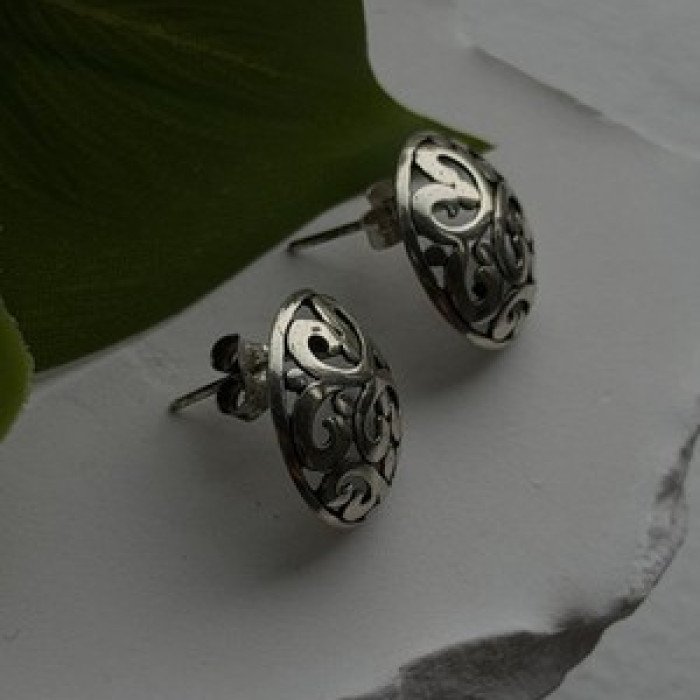 Vintage Scroll Stud Ornate Filigree Dome 925 Sterling Silver Earrings