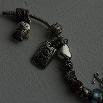 Donatella 925 Sterling Silver 19 Charms Bracelet