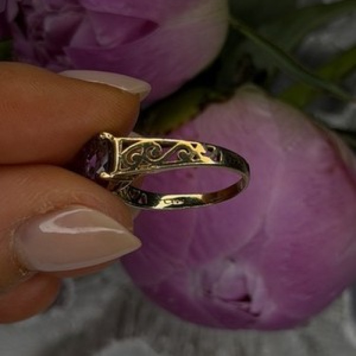 10K Yellow Gold Amethyst Filigree Design Ring Size 7.5