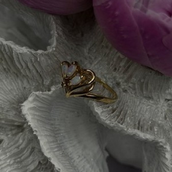 Elegant 14K Yellow Gold Opal & Diamond Heart Motif Ring Size 8.5