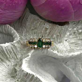 Elegant 14K Yellow Gold Emerald & White Topaz Ring Size 6