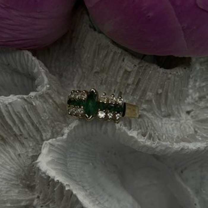 Elegant 14K Yellow Gold Emerald & White Topaz Ring Size 6