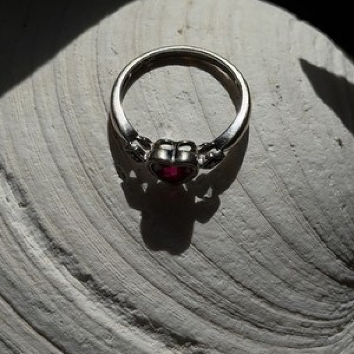 Romantic 10K White Gold Ruby & Diamonds Heart Ring Size 6.5