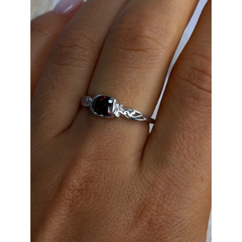 925 Sterling Silver Garnet Ring Size 8.5