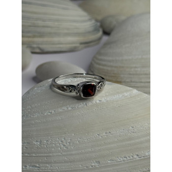 925 Sterling Silver Garnet Ring Size 8.5