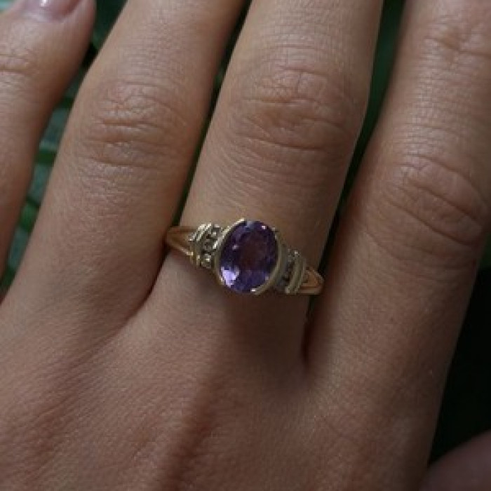 10K Yellow Gold Purple Amethyst & Diamond Ring Size 8.5