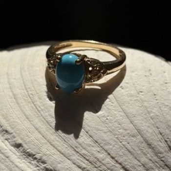 14K Yellow Gold Blue Oval Turquoise & Diamond Ring Size 6