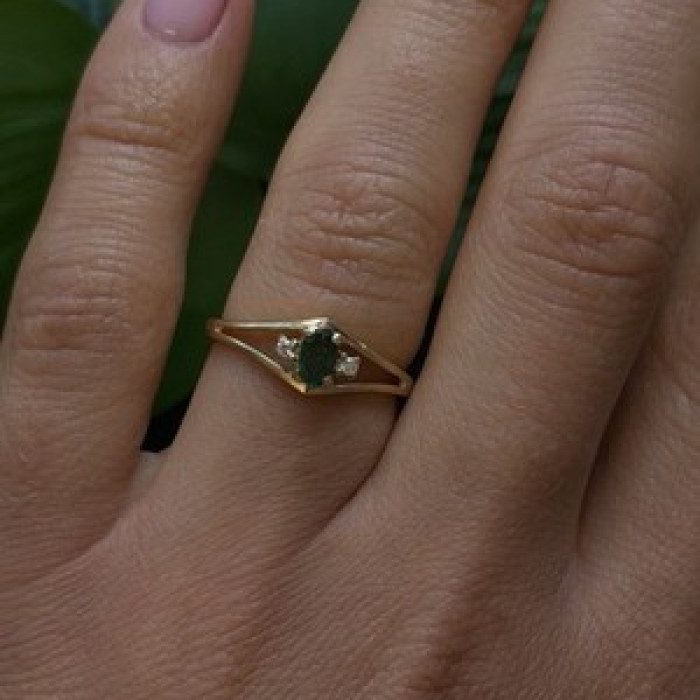 Classic 14K Yellow Gold Ring Emerald & Diamond Size 7