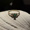 Beautiful Shiny 10K Yellow Gold Emerald & Diamond Ring Size 7