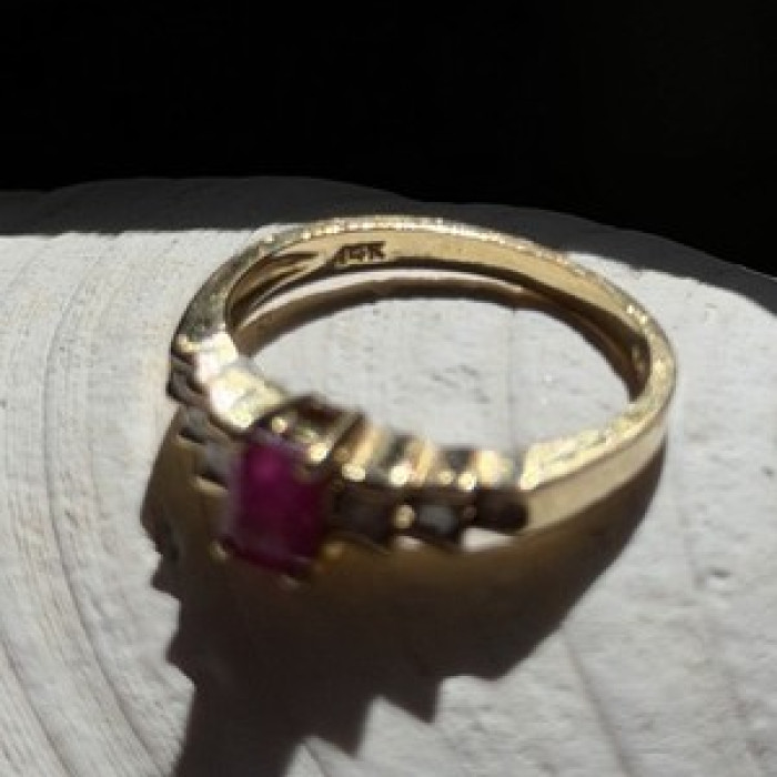 Elegant 14K Yellow Gold Pink Ruby & White Topaz Ring Size 6.5
