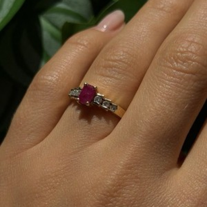 Elegant 14K Yellow Gold Pink Ruby & White Topaz Ring Size 6.5