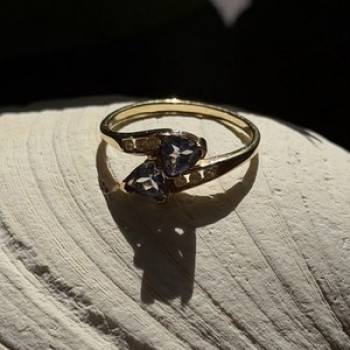 Elegant 14K Yellow Gold Tanzanite & Diamond Ring Size 8.5