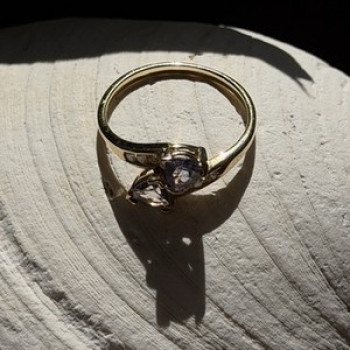 Elegant 14K Yellow Gold Tanzanite & Diamond Ring Size 8.5
