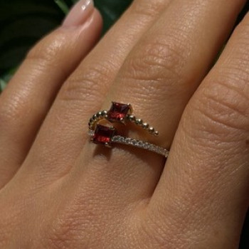 Modern Adjustable 14K Yellow Gold Garnet & Diamond Ring