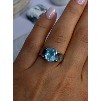 925 Sterling Silver Topaz Ring Size 7