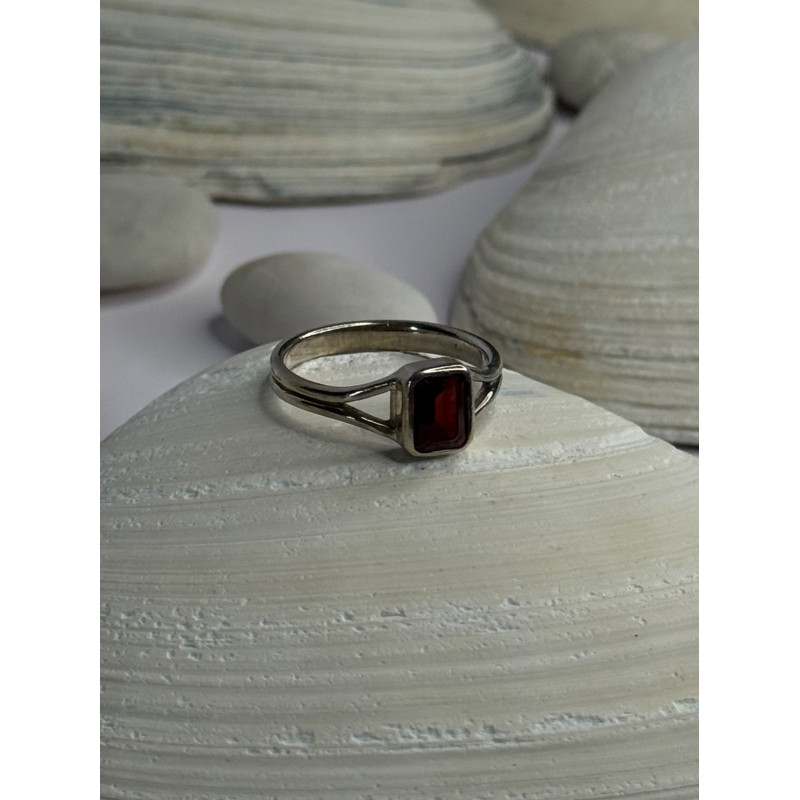 Classy 925 Sterling Silver Garnet Ring Size 8