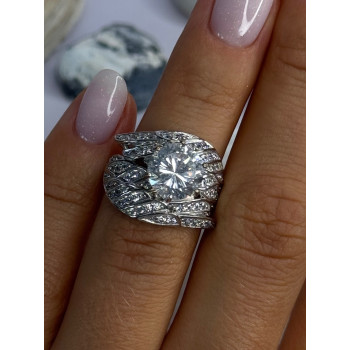 Beautiful Design 925 Sterling Silver Cz Ring Size 5.5