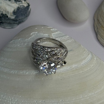 Beautiful Design 925 Sterling Silver Cz Ring Size 5.5