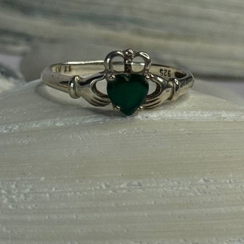 Beautiful Design 925 Sterling Silver Emerald Heart Ring Size 11