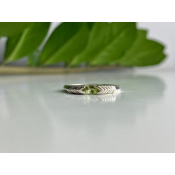 925 Sterling Silver Peridot Ring Size 10.25