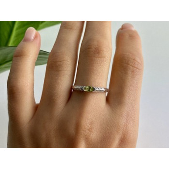 925 Sterling Silver Peridot Ring Size 10.25